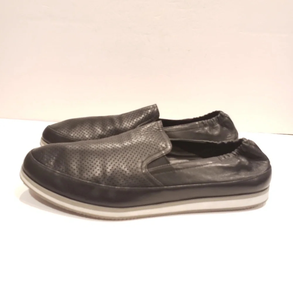 Prada Mens size 9.5 4d slip on black leather shoes sneakers loafer hybrid shoe